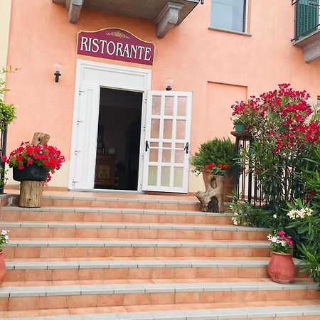 Hotel Ristorante Borgovecchio Montegrosso dʼAsti Exteriér fotografie