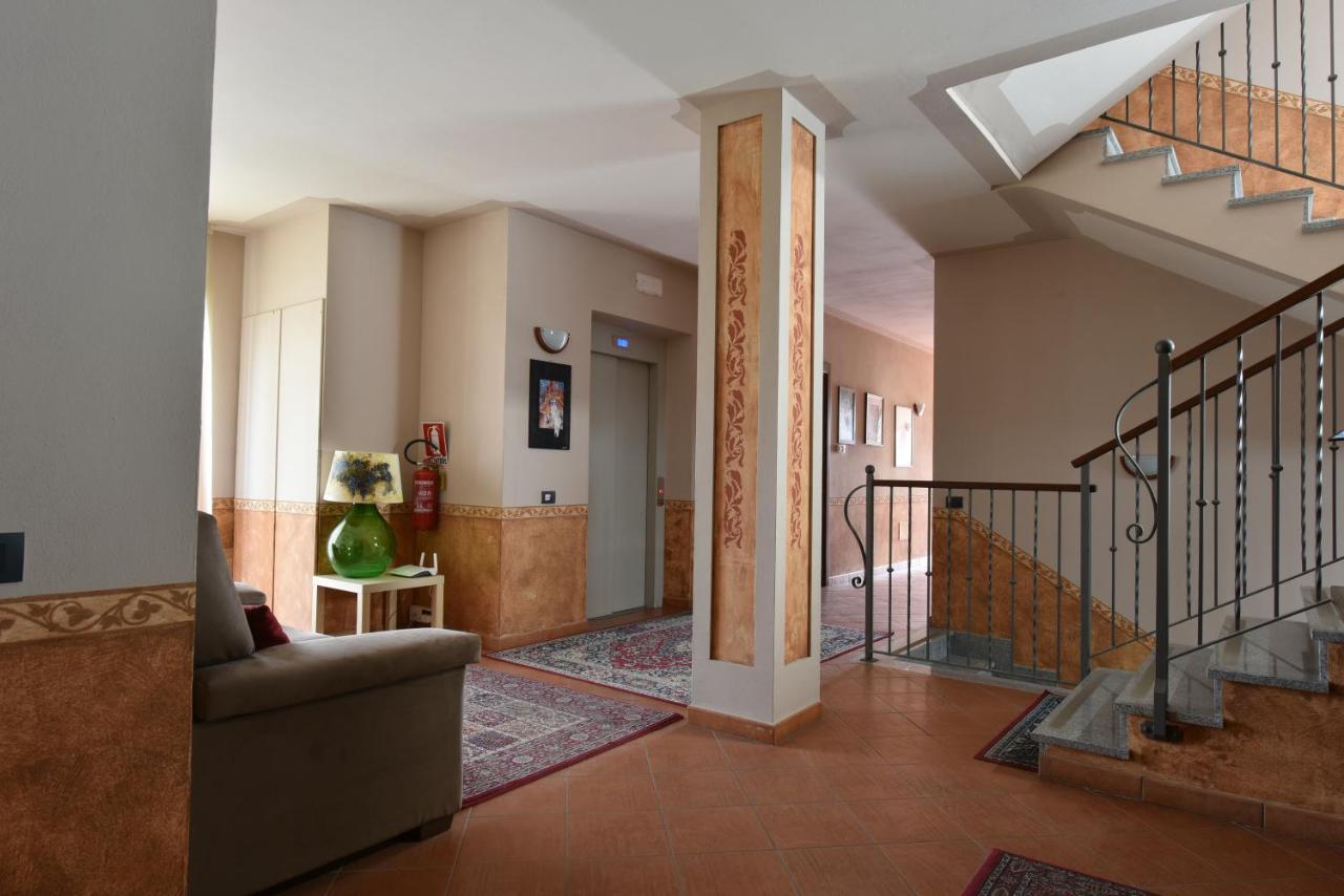 Hotel Ristorante Borgovecchio Montegrosso dʼAsti Exteriér fotografie