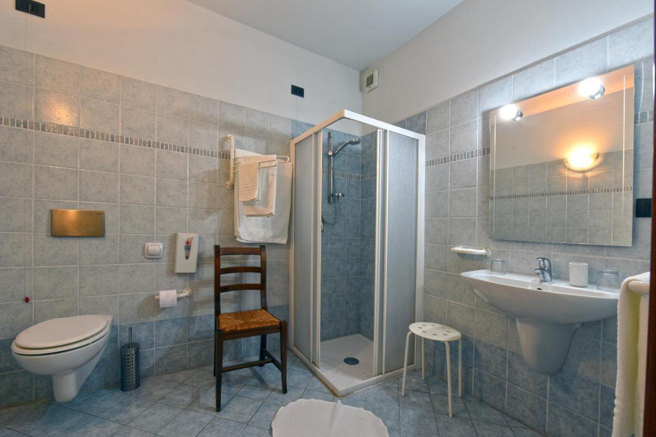 Hotel Ristorante Borgovecchio Montegrosso dʼAsti Exteriér fotografie