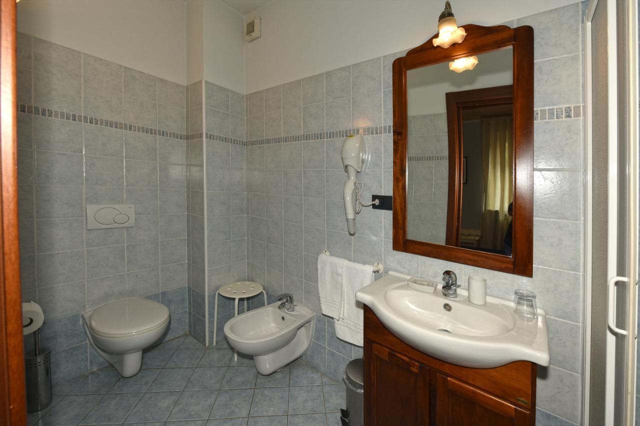 Hotel Ristorante Borgovecchio Montegrosso dʼAsti Exteriér fotografie