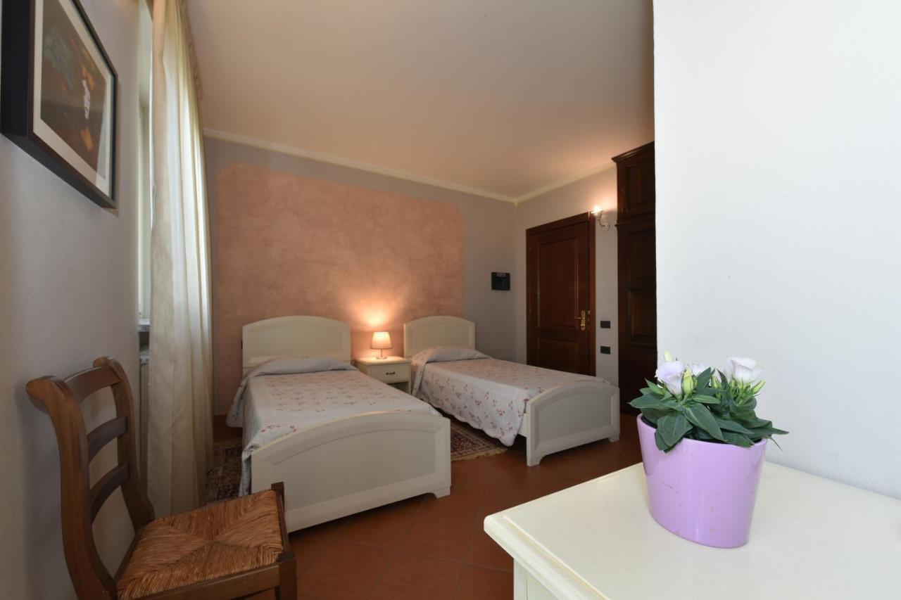 Hotel Ristorante Borgovecchio Montegrosso dʼAsti Exteriér fotografie